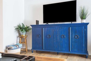 Lejlighed - flere senge - terrasse - udsigt til have (Rustic Retreat) | Interiør