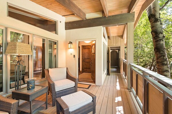 Terrace/patio - Little Nell Condominiums Unit 11 | Top Floor Condo with Mountain Views, 3 Blocks to Gondola (Aspen)