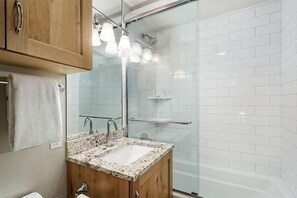 Badewanne, Haartrockner