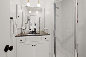 Een douche, een haardroger