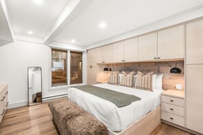 2 室のベッドルーム、WiFi (無料)