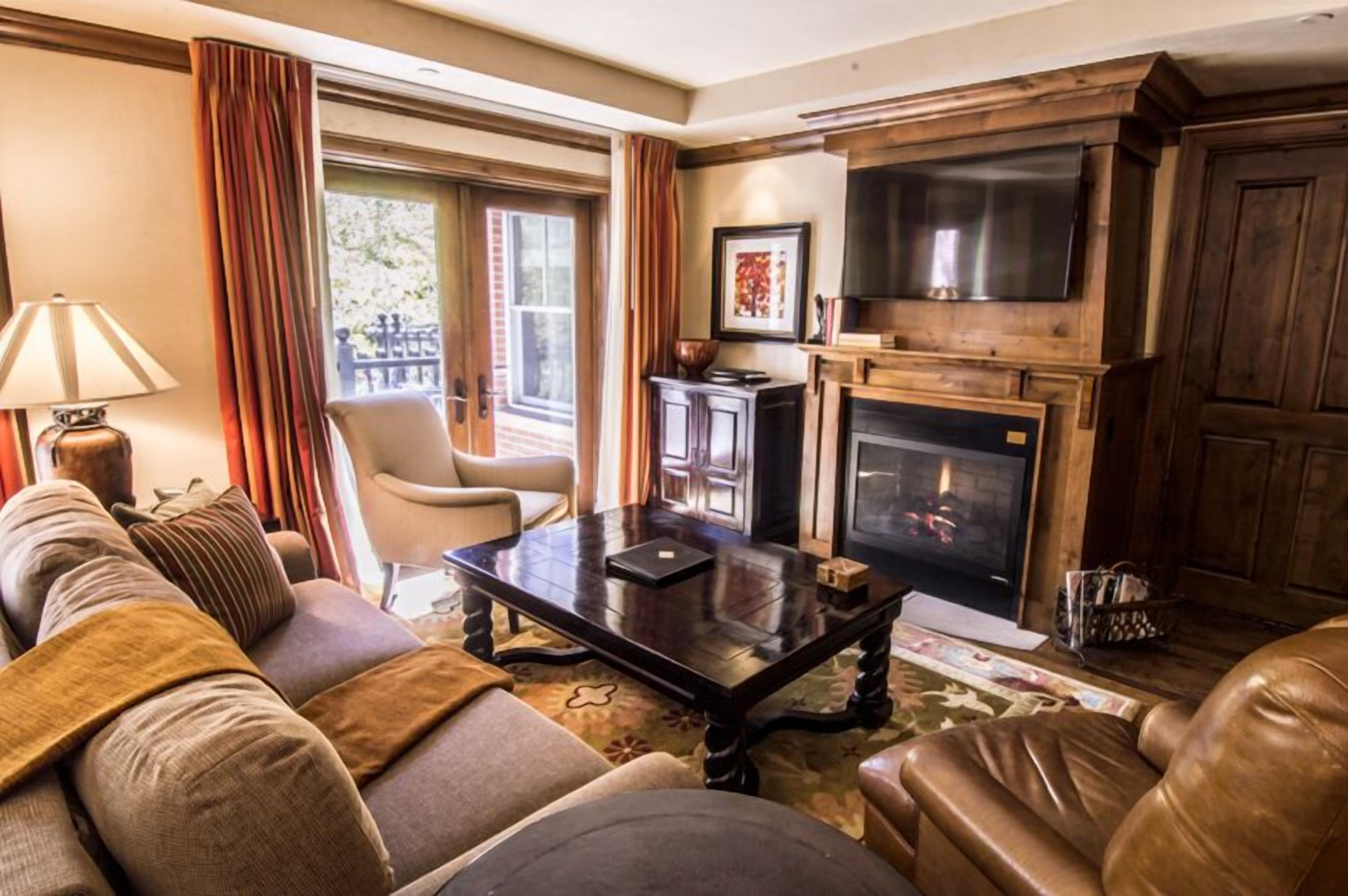 Aspen Mountain Residences 18 | Luxurious 2 BR Residence, 1 Block f/ Gondola, Downtown Aspen Gem