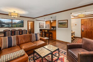 TV, fireplace, video games - The Ritz-Carlton Club | Two-Bedroom WR Residence 2304, Ski-in & Ski-out Resort in Aspen Highlands (Aspen)