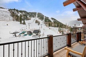 Property grounds - The Ritz-Carlton Club | 3 Bedroom Penthouse 4302, Ski-in & Ski-out Resort in Aspen Highlands (Aspen)