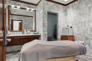 Spa - The Ritz-Carlton Club | 3 Bedroom Residence 8105, Ski-in & Ski-out Resort in Aspen Highlands (Aspen)