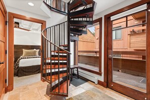 Interior - Fasching Haus Unit 9 & 10 | 6 Bedroom, 6 BTH Condo, 2 Blocks to Downtown Aspen (Aspen)