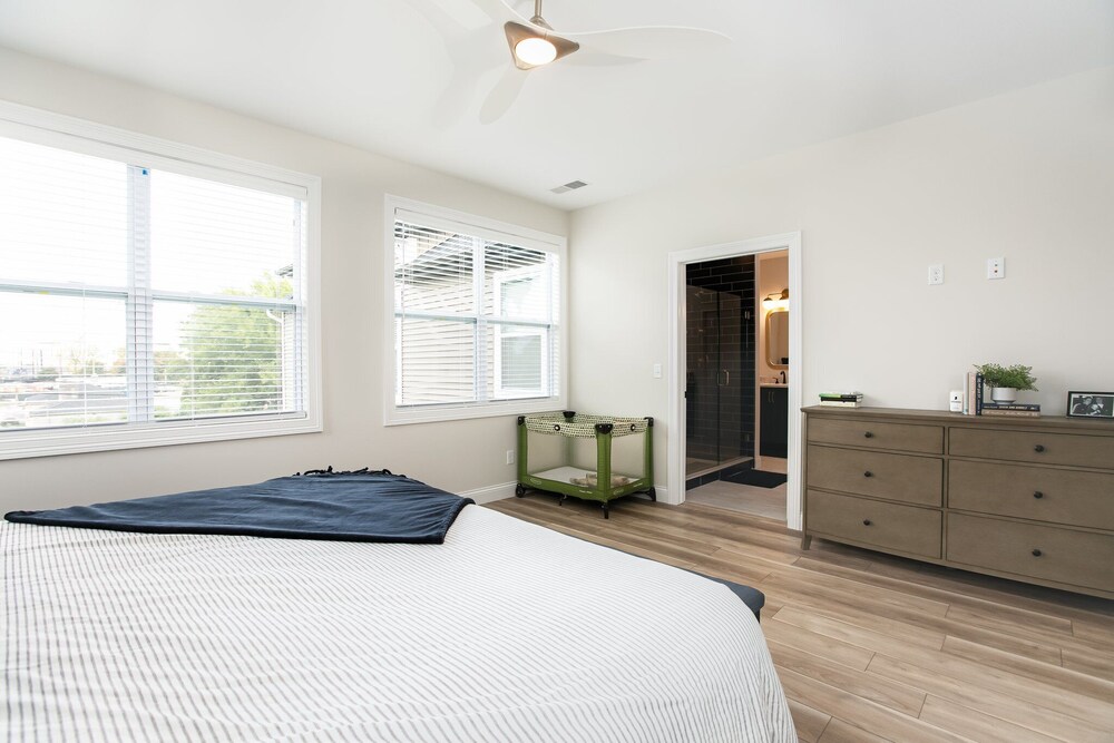 Victory Views Estate Luxury Retreat for 25+ Guests South Bend Vrbo