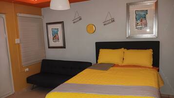 1 bedroom, WiFi (free), bed sheets