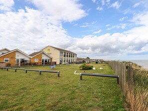 Property grounds - 63 The Waterside Holiday Park (Lowestoft)