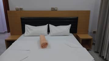 Apartment | 6 bedrooms, iron/ironing board, free WiFi