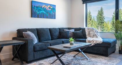 Alpine Haven by Revelstoke Vacations