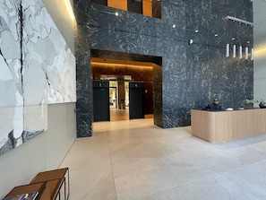 Lobby - Modern studio with parking - Murphy bed (Quito)