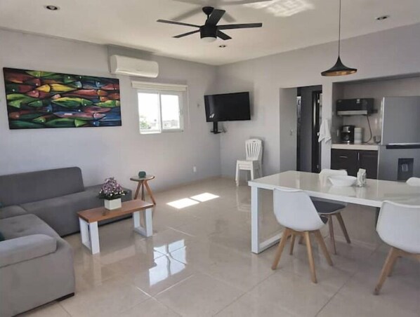 Living area - Local Experience in Playa del Carmen Apt. 301 (Playa del Carmen)