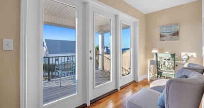 Spacious Dog-Friendly Home | Family Tides | My Beach Getaways