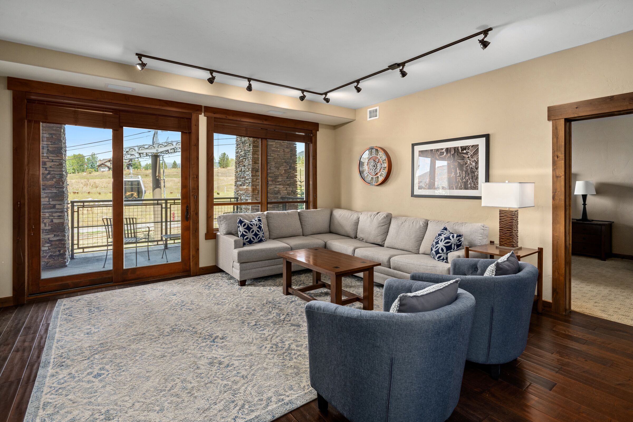 Stay at the amenity rich Trailhead Lodge!