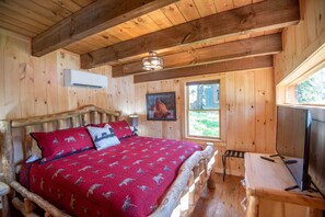 1 bedroom, WiFi, bed sheets - Camp 4 Tiny Homes | #1 Grandfather Mountain | 1 Mi. to Downtown West Jefferson (West Jefferson)