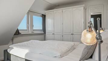 2 bedrooms, in-room safe, WiFi