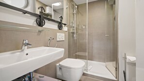 Shower, hair dryer, towels - Meer Sonnen-suite - Haus Seeblick (Hörnum (Sylt))