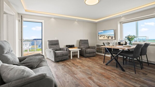 Unclassified image, 1 of 13, button