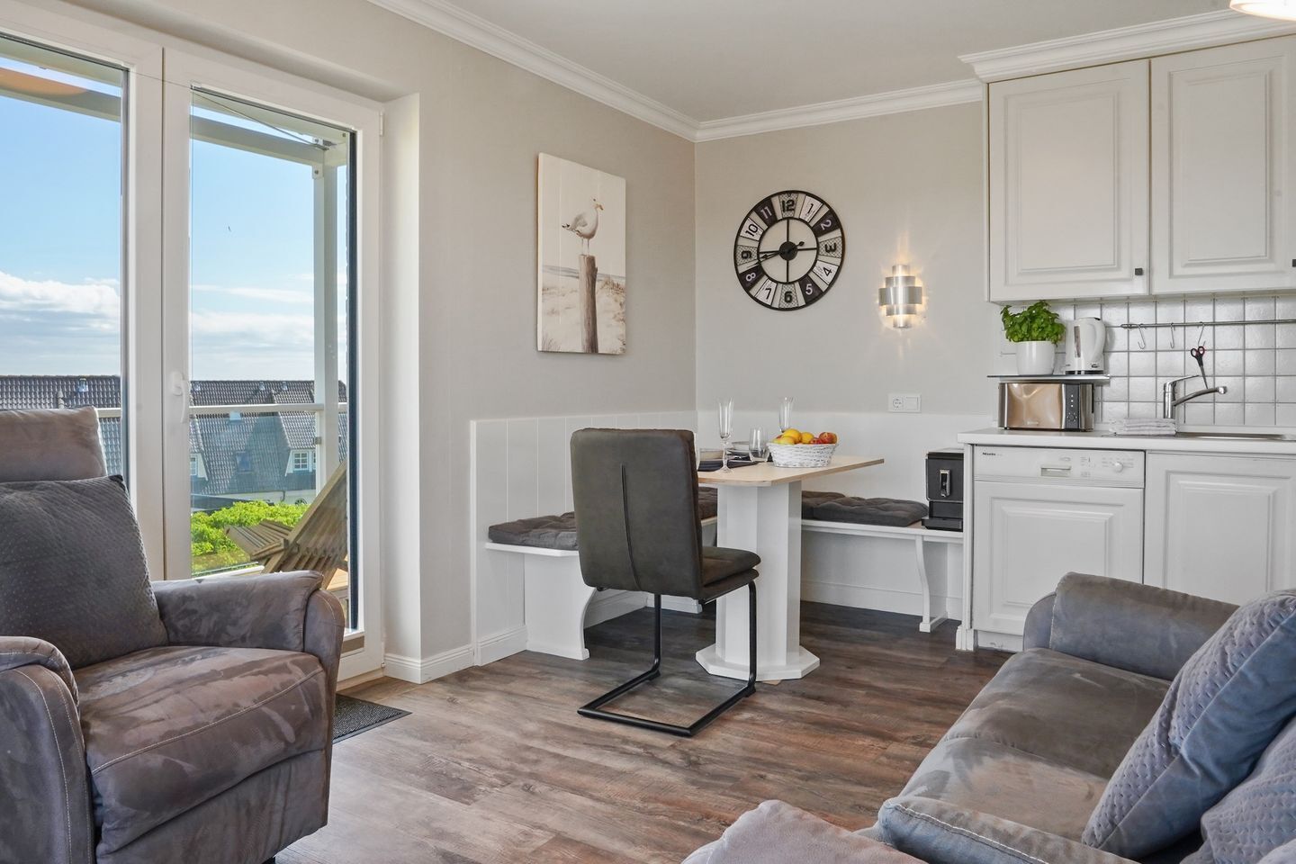 Télévision, chaîne hi-fi