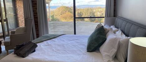 6 chambres, fer et planche à repasser, lit parapluie, Wi-Fi gratuit