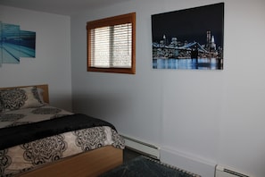 2 bedrooms, iron/ironing board, free WiFi, bed sheets - 2 bedroom Home -The Regis  (Dartmouth)