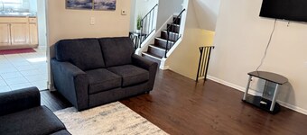 Full suburban home 30 mins from downtown Chicago! 