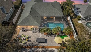 Exterior - Free Heated Pool, Baby Gear, Shuffleboard, EV charger, Near beach, UTC mall, SRQ (Sarasota)