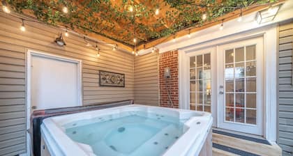 Hot Tub - Fire Pit- Arcade Games