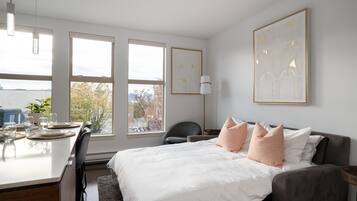 1 bedroom, iron/ironing board, free WiFi, bed sheets