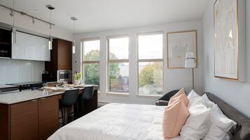 1 bedroom, iron/ironing board, free WiFi, bed sheets