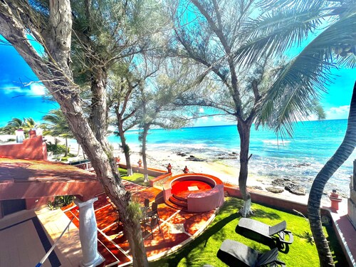 PARAISO BEACHFRONT VILLA 4BD RIVIERA MAYA PARADISE