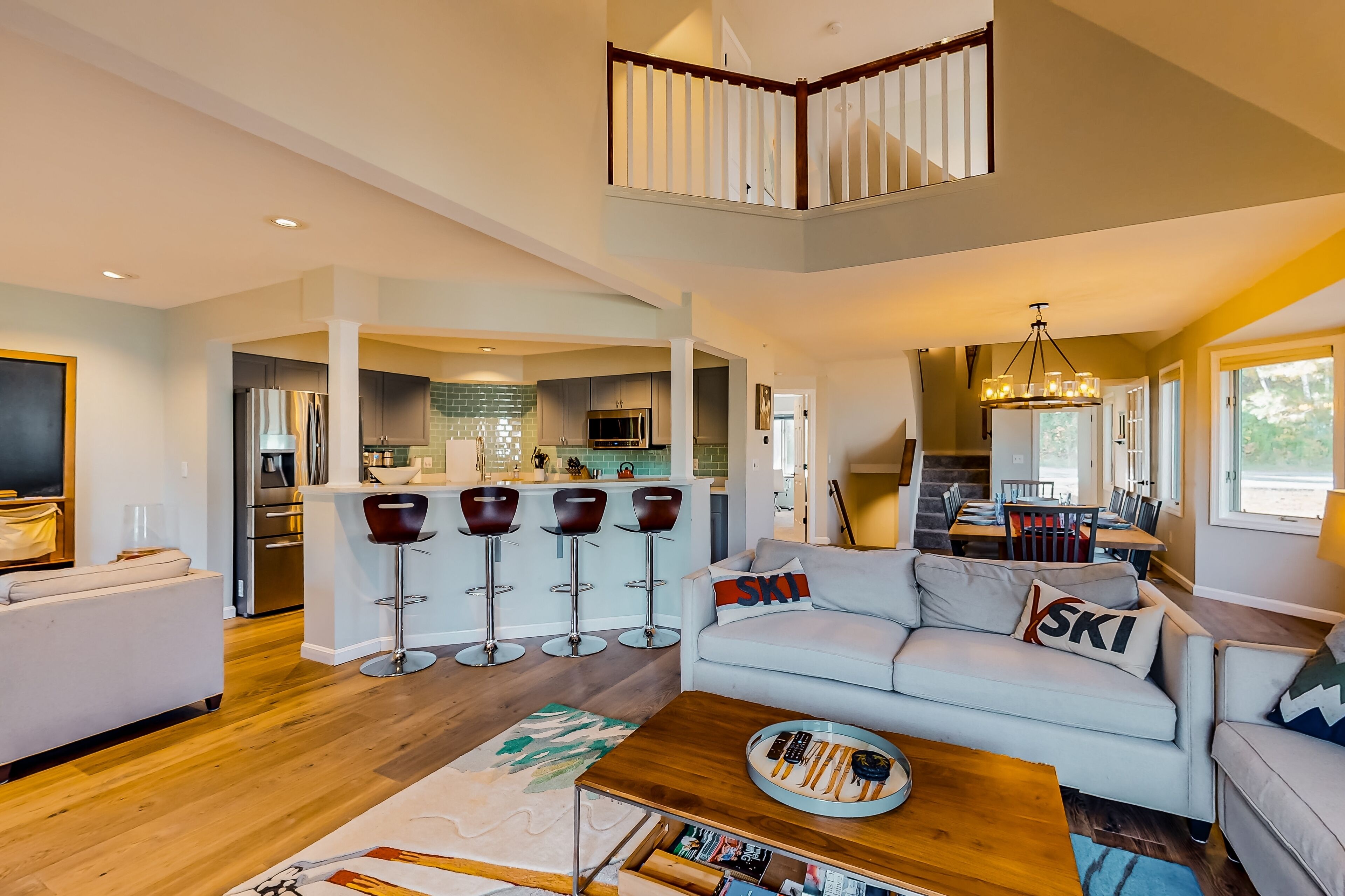 Televisión, chimenea, videojuegos y futbolito 