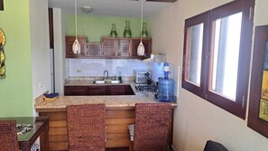 Fridge, microwave, stovetop, coffee/tea maker - Downtown Sosua Tropical Condo (Sosúa)