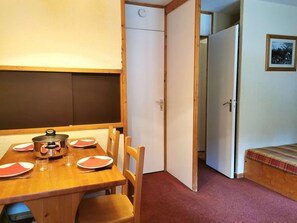 تناول الطعام