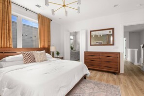 4 Schlafzimmer, Bügeleisen/Bügelbrett, WLAN