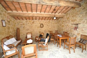 Outdoor dining - Villa Gaeta - Pienza ,Tuscany (Pienza)