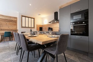 Fridge, microwave, oven, dishwasher - Marmotton 102 - Apartment next to the slopes (BONNEVAL SUR ARC)