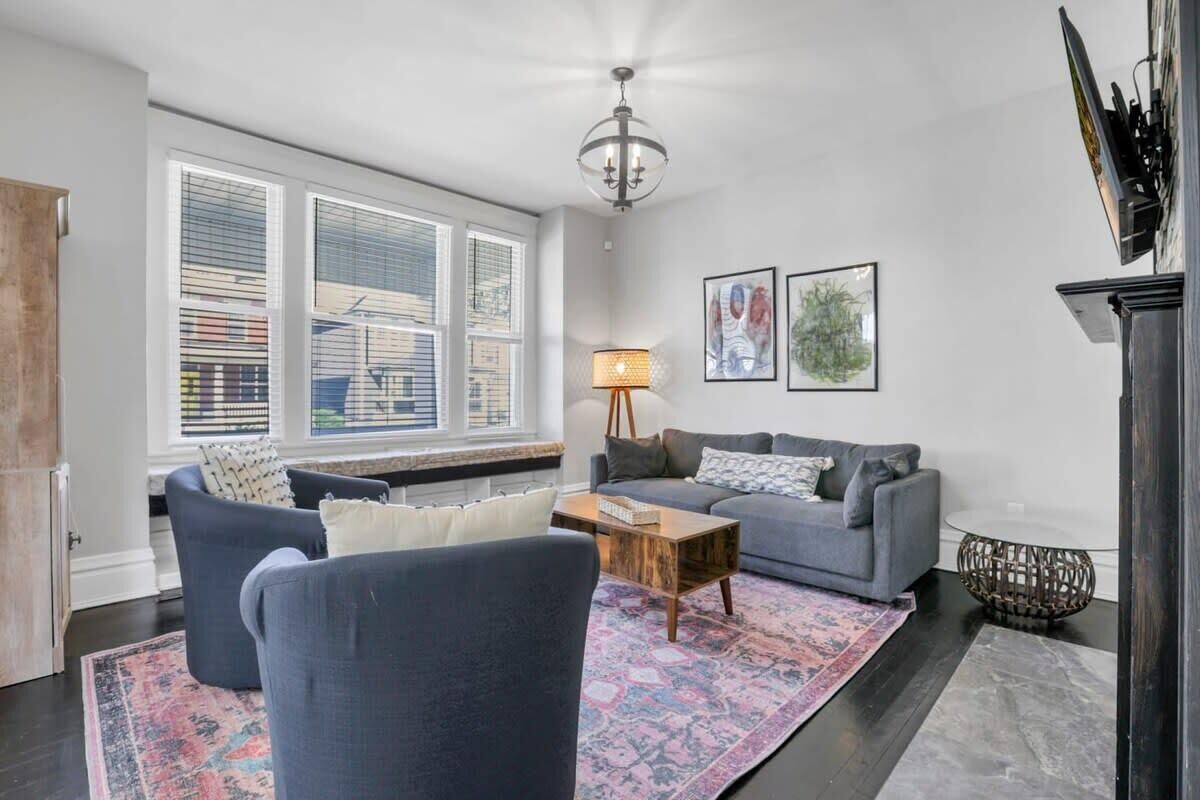 The Top Of Columbus - 4 BR 2.5 BA