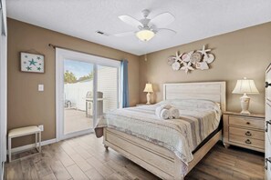 2 多间卧室、熨斗/熨衣板、床单