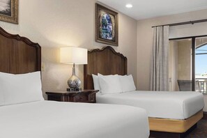 2 bedrooms, desk, iron/ironing board, WiFi