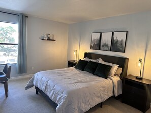 2 Schlafzimmer, Schreibtisch, Bügeleisen/Bügelbrett, kostenloses WLAN