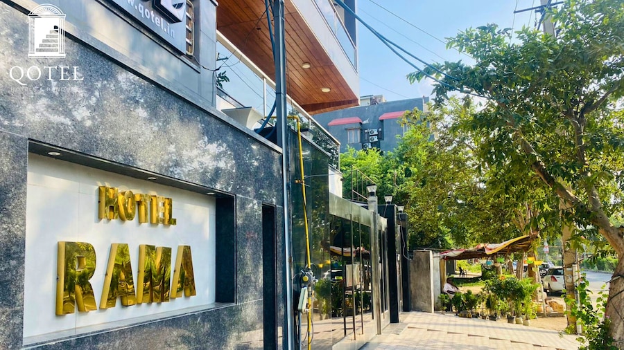 Qotel Hotel Rama Rohini Sector 24