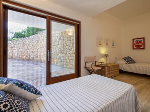 3 habitaciones, tabla de planchar con plancha y wifi 