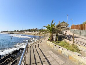 Beach nearby - Studio Nueva Suecia CR715 by Interhome (San Agustín)