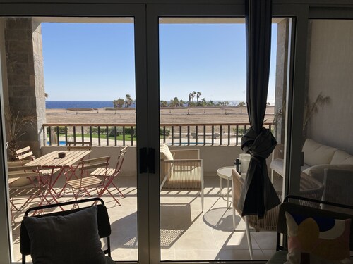 Soma bay 3-bedrooms beach apartment 