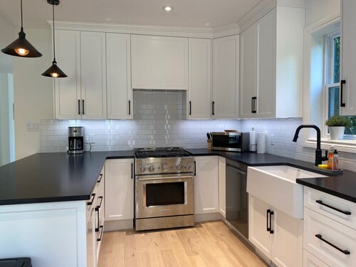 Downtown Picton, 3 bedroom.