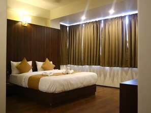 スーペリア ルーム | デスク、ノートパソコン用作業スペース、WiFi (無料)、ベッドシーツ