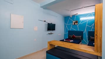 Suite | 1 bedroom, Egyptian cotton sheets, premium bedding, desk