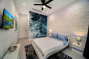 3 bedrooms, desk, iron/ironing board, WiFi